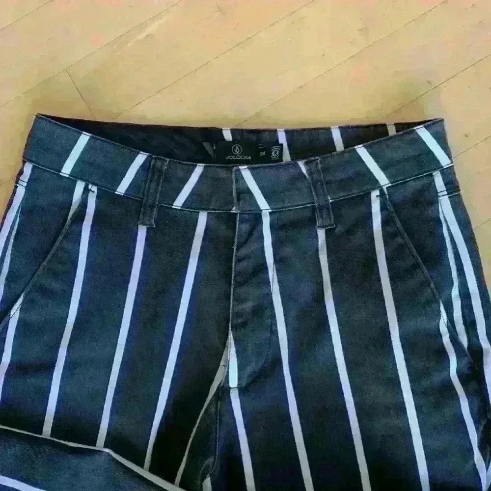 Volcom striped crop ankle pants, 24. G - Picture 9 of 14